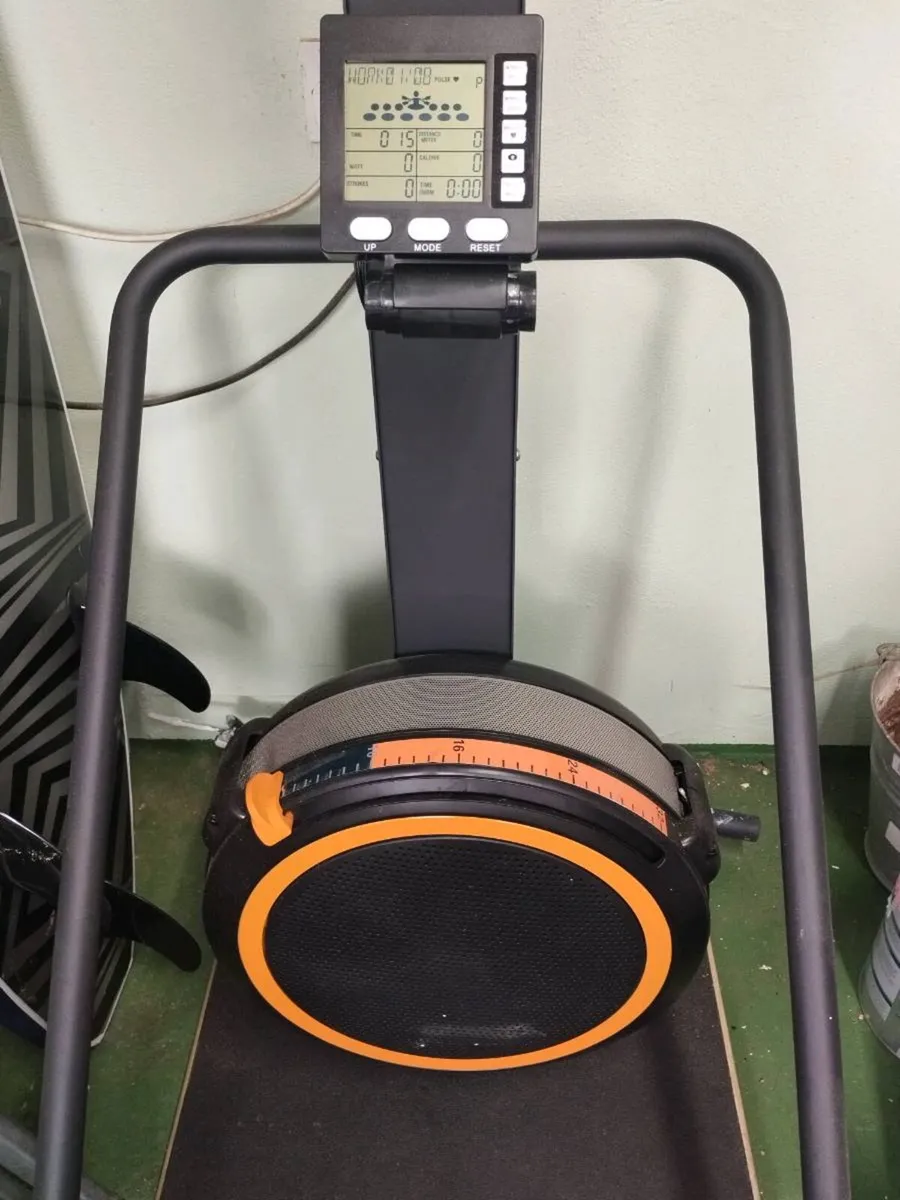 Ski Erg Machine - Image 1