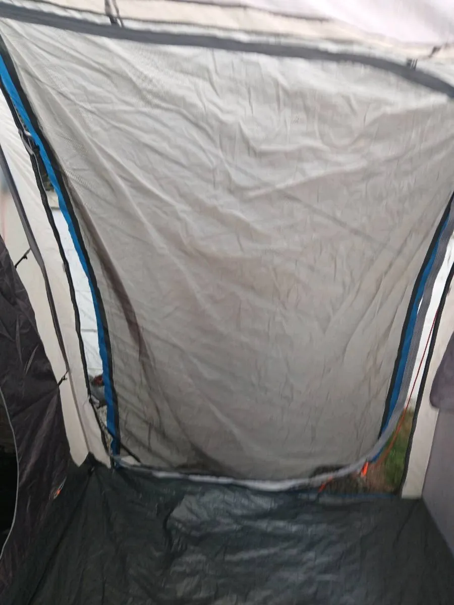 Tent - Image 2