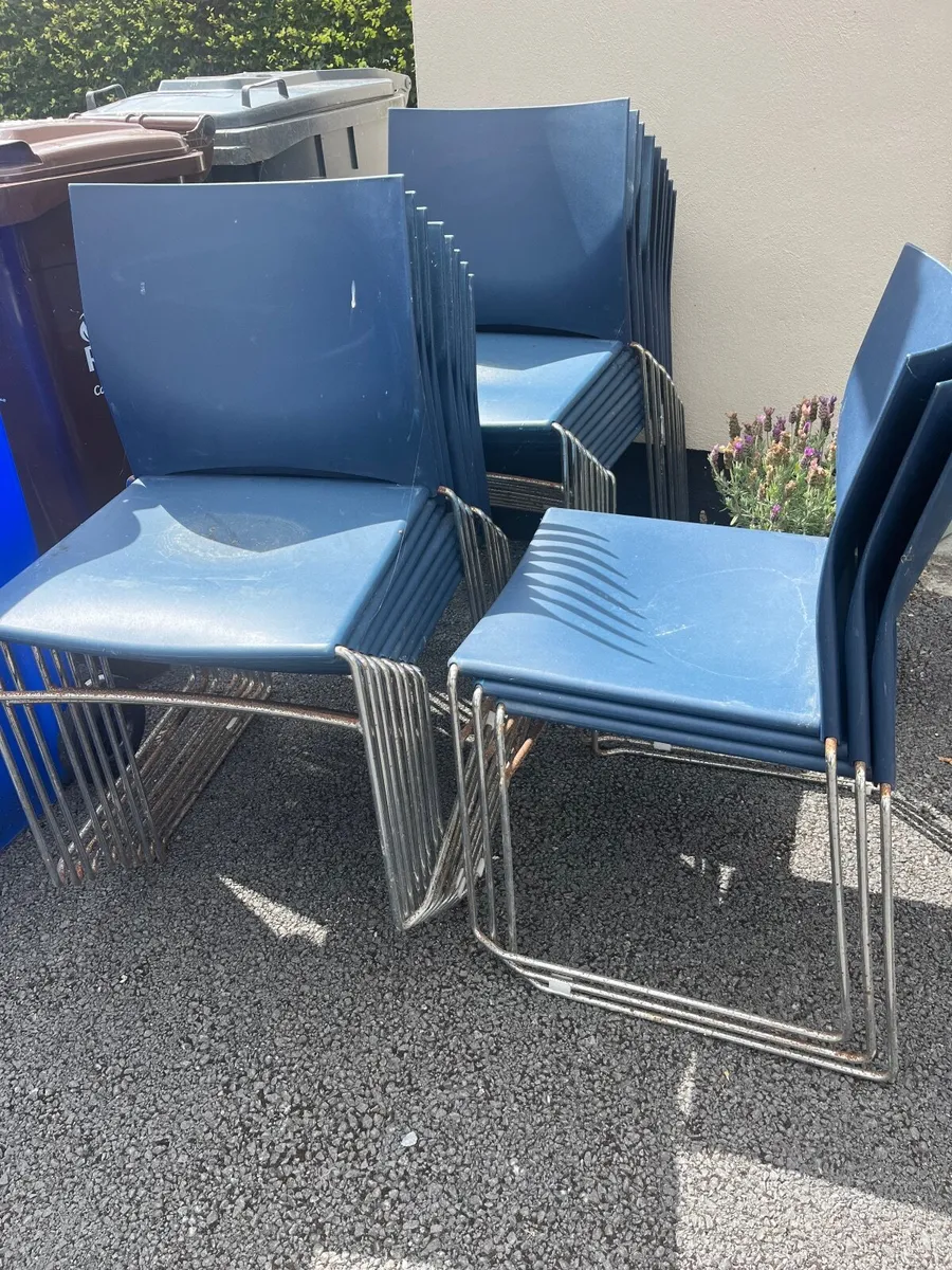 Free chairs - Image 1