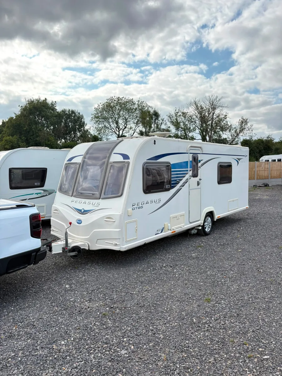 2015 Bailey Pegasus Rimini 4 Berth Caravan - Image 1