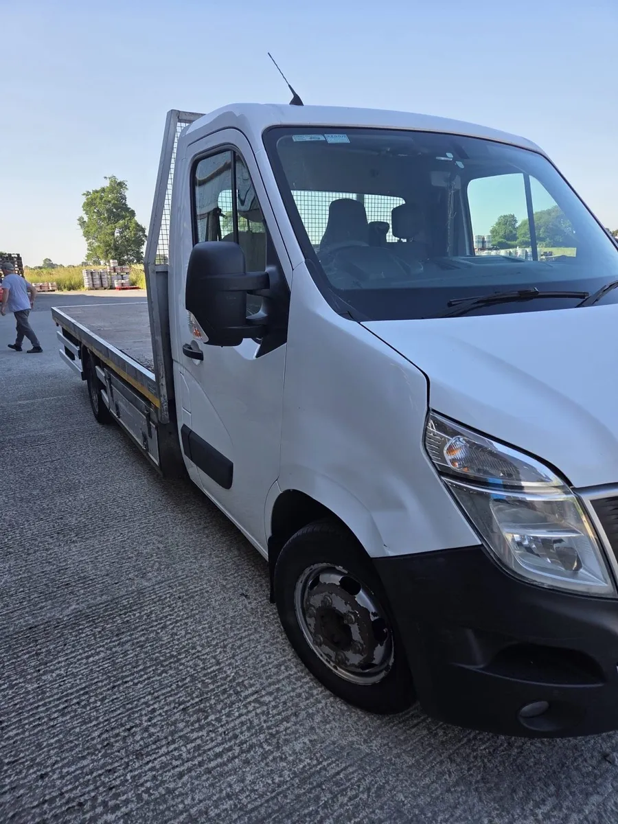 192 Nissan NV400 3.5 tonne - Image 2