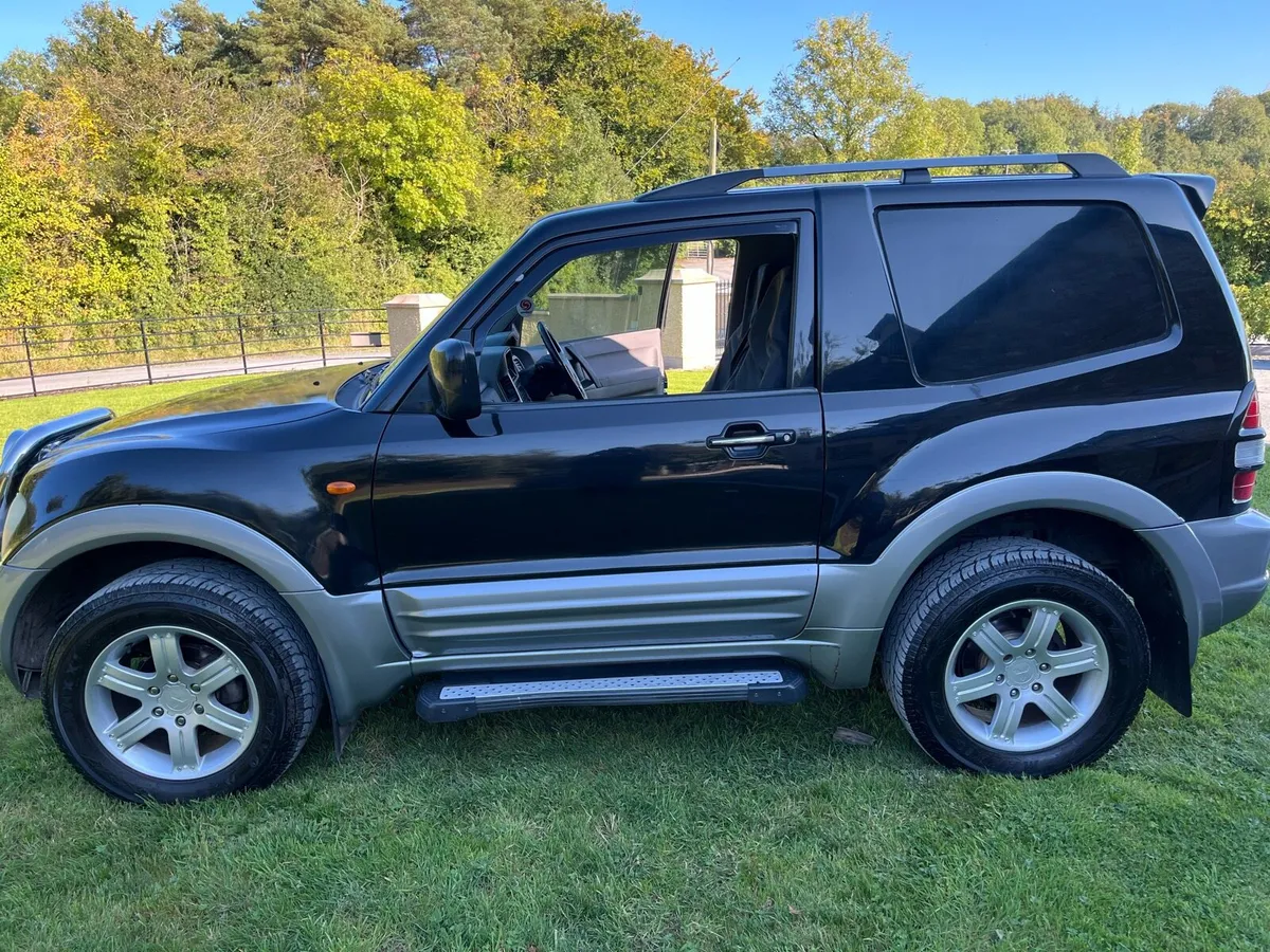 Mitsubishi pajero - Image 1