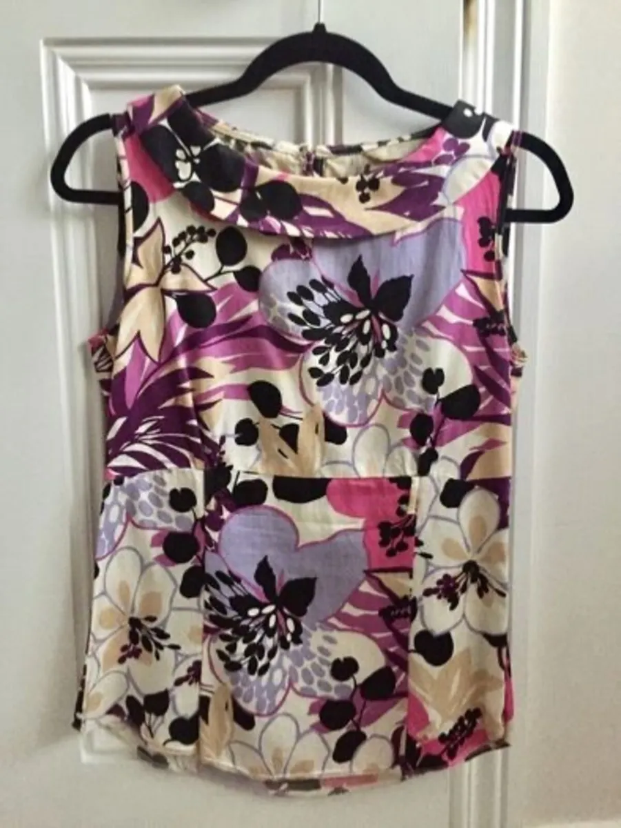 LADIES BOAT NECK TOP: SIZE 8 - Image 2