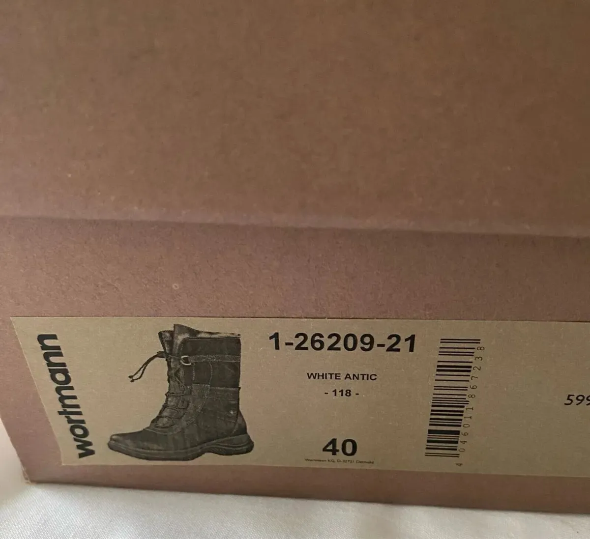 BRAND NEW Tomaris Ladies Boots, Size 40 / 7 - Image 2