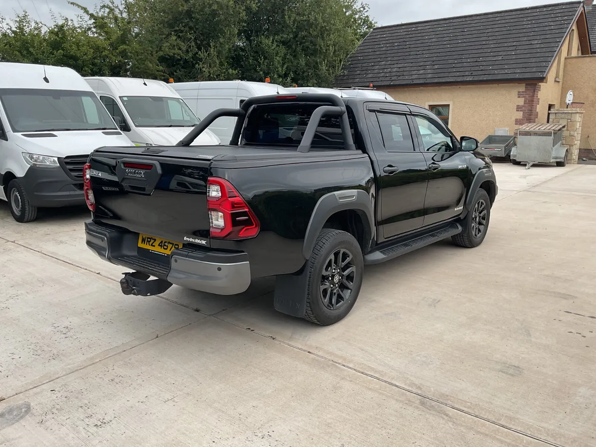 2023 Toyota Hilux Invincible X - Image 4