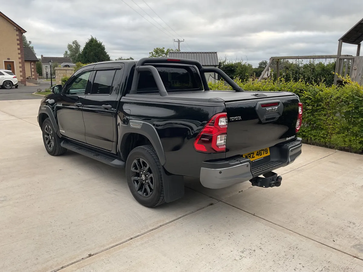 2023 Toyota Hilux Invincible X - Image 3