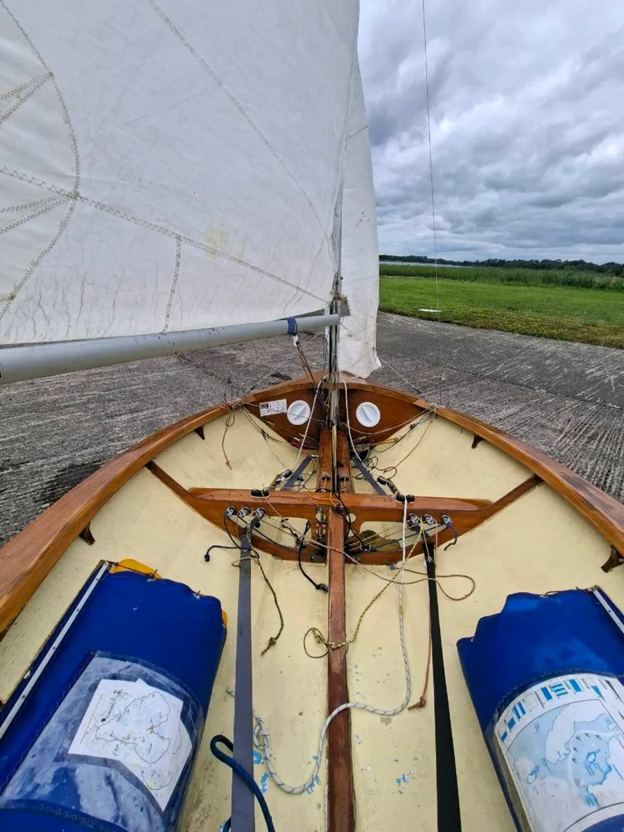 National 12 sailing dinghy - Image 4