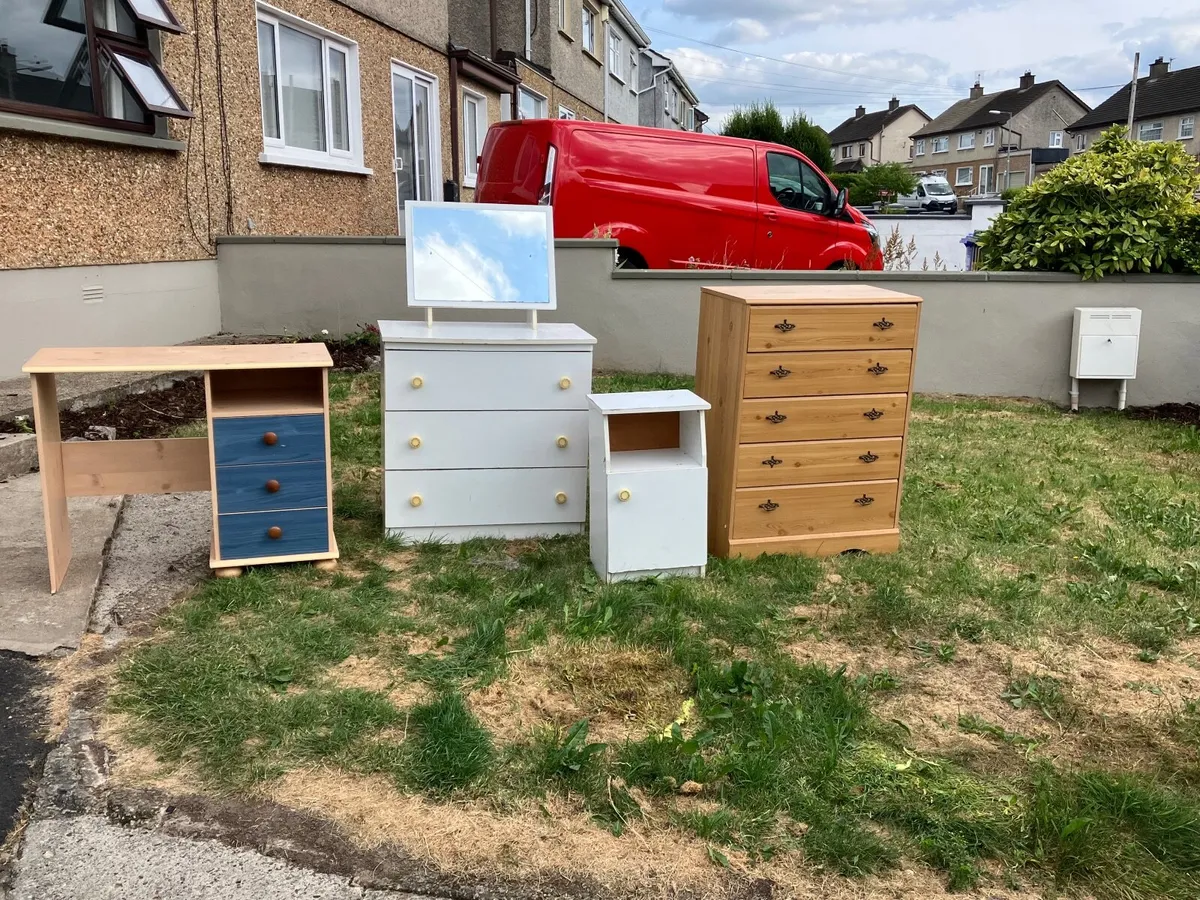 Mixed furniture FREE to take away