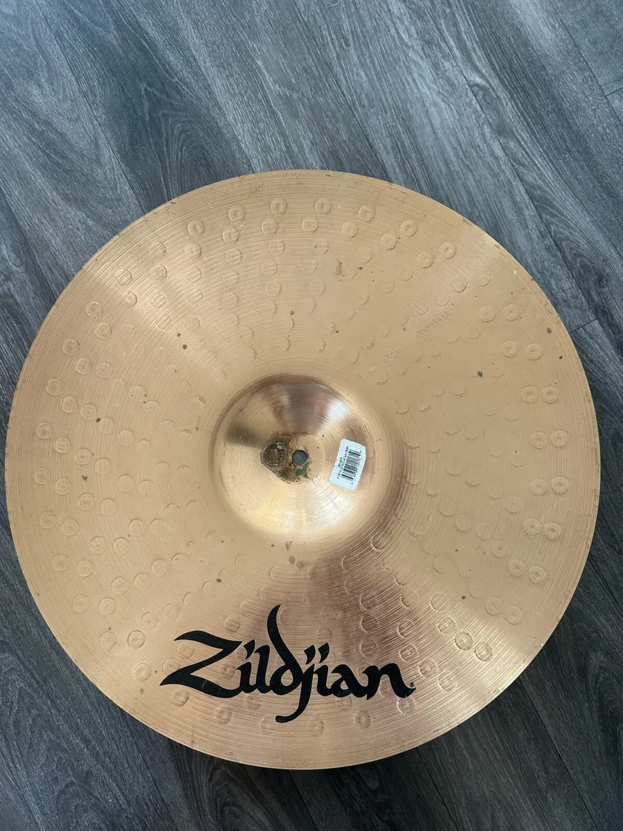 Zildjian Cymbal 18”/ 45cm - Image 2