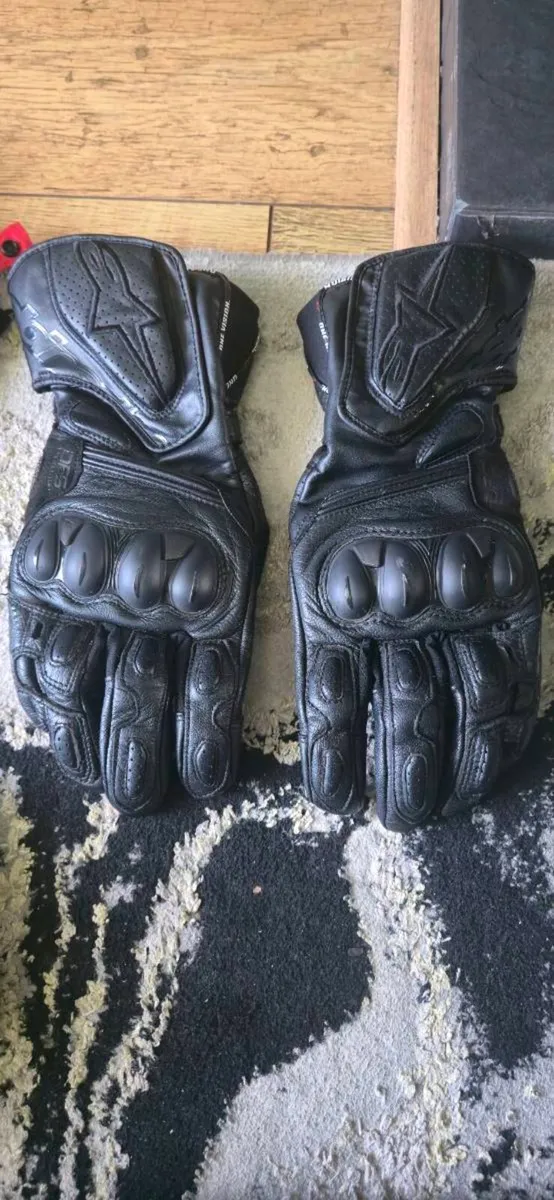 Motorcycle leathers - Image 2