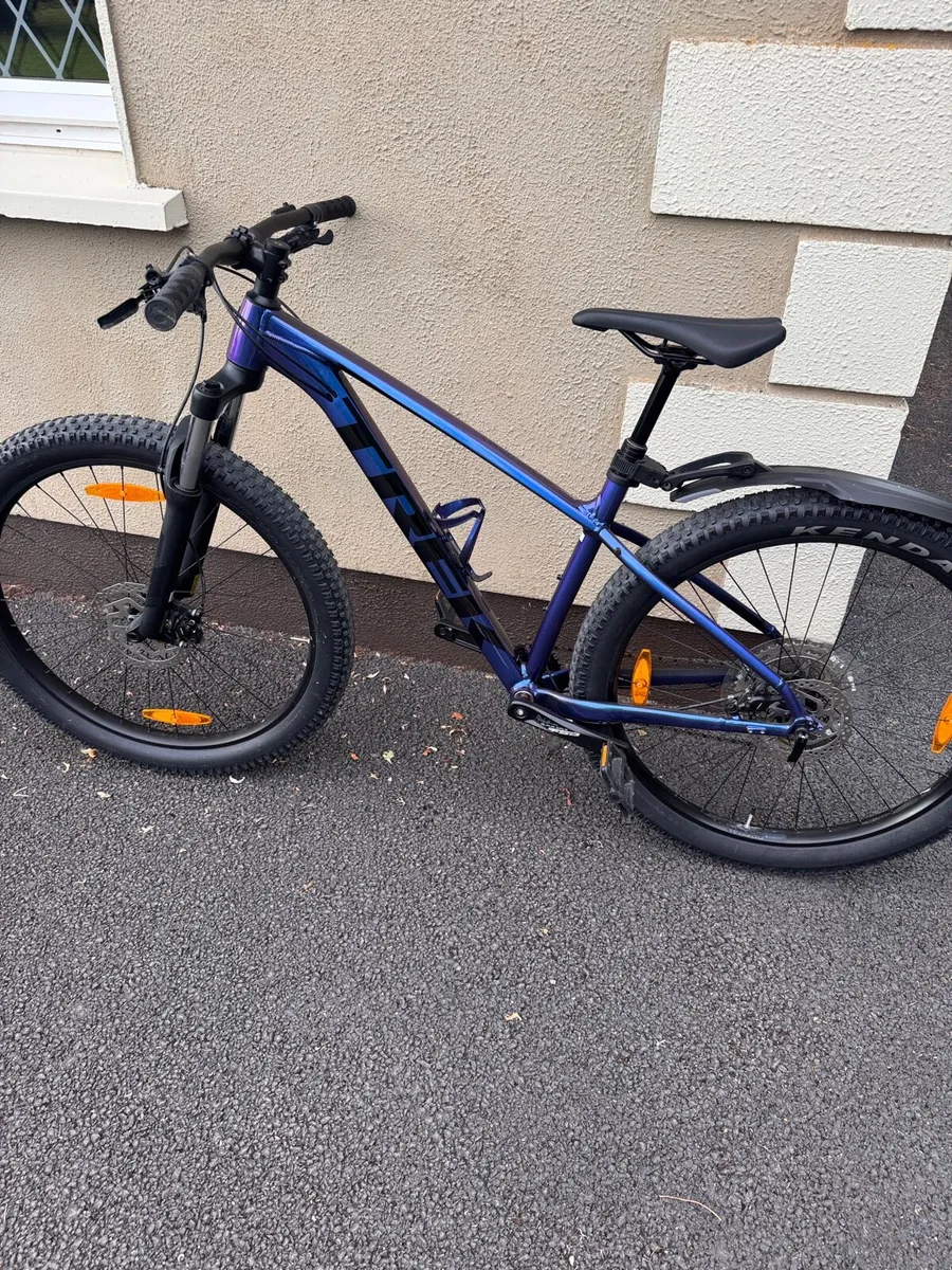 Trek Roscoe 6 - Image 1