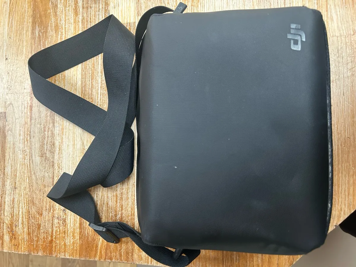DJI spark combo with accessories - no batteries - Image 2