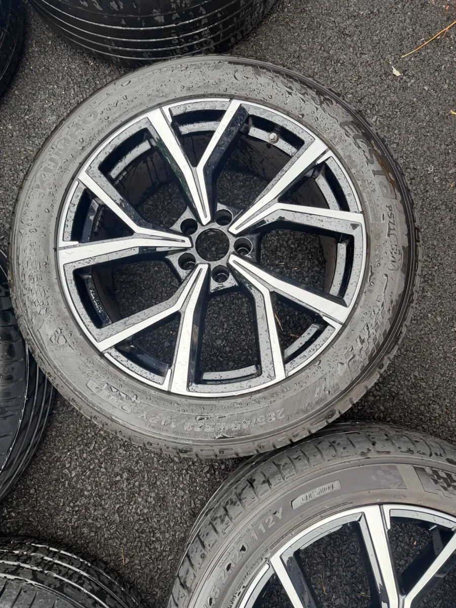20inch toureag Q7 alloy wheels - Image 4