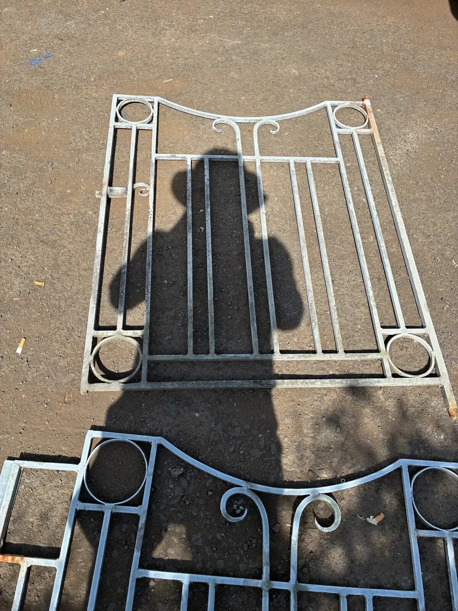 Gates - Image 2