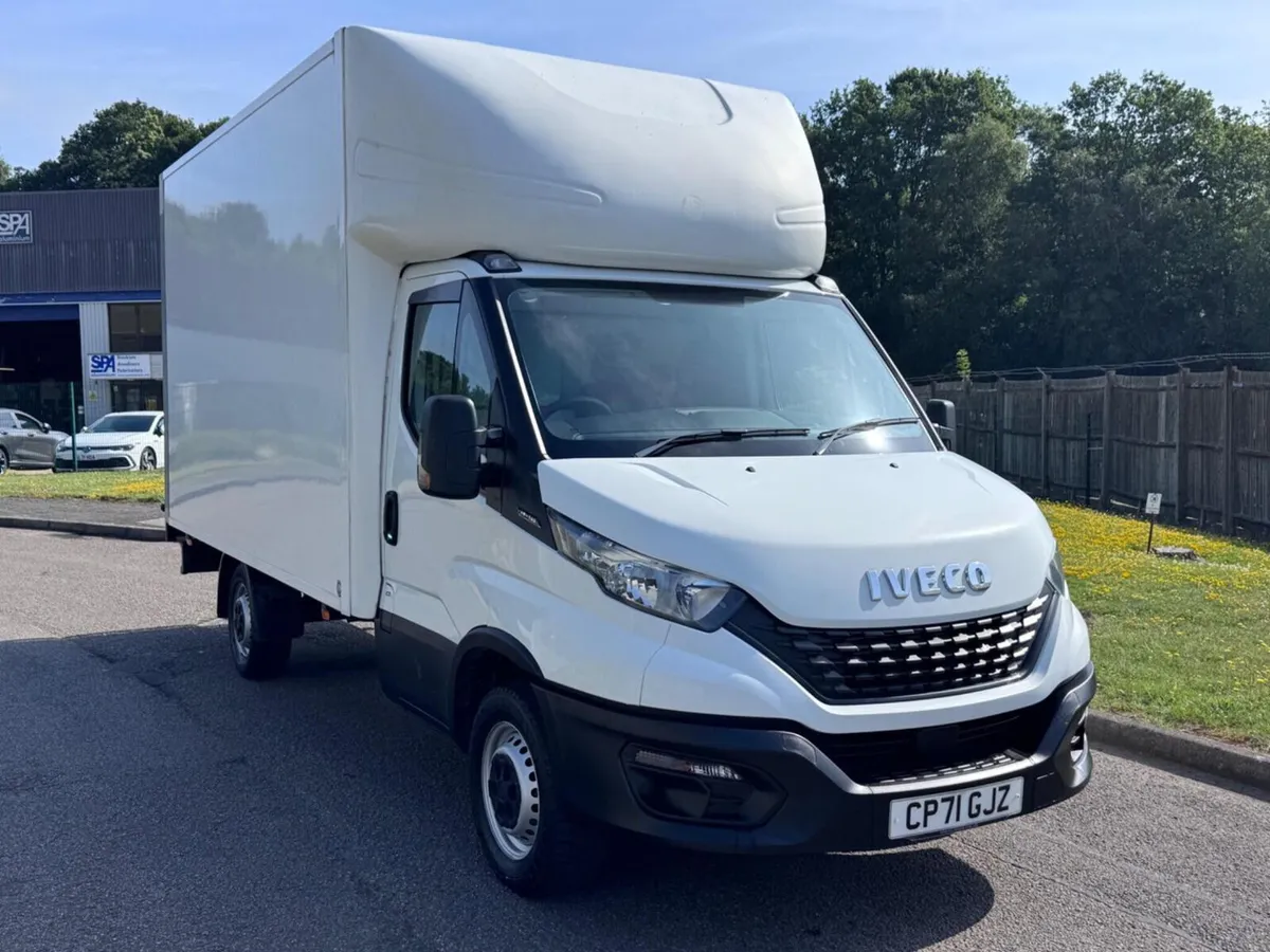 VB - 2021 Iveco Daily Luton Box Van - Image 1