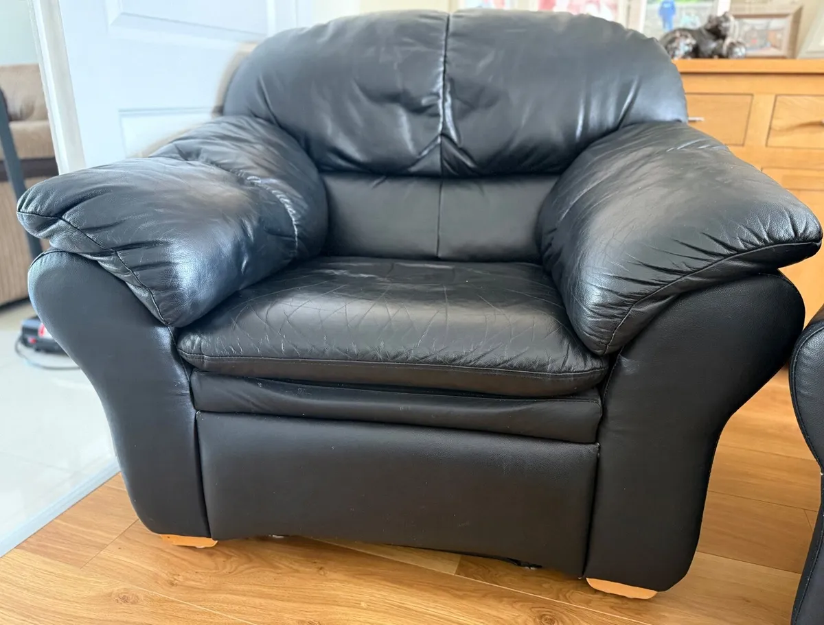 FREE - Leather Recliners - Image 2