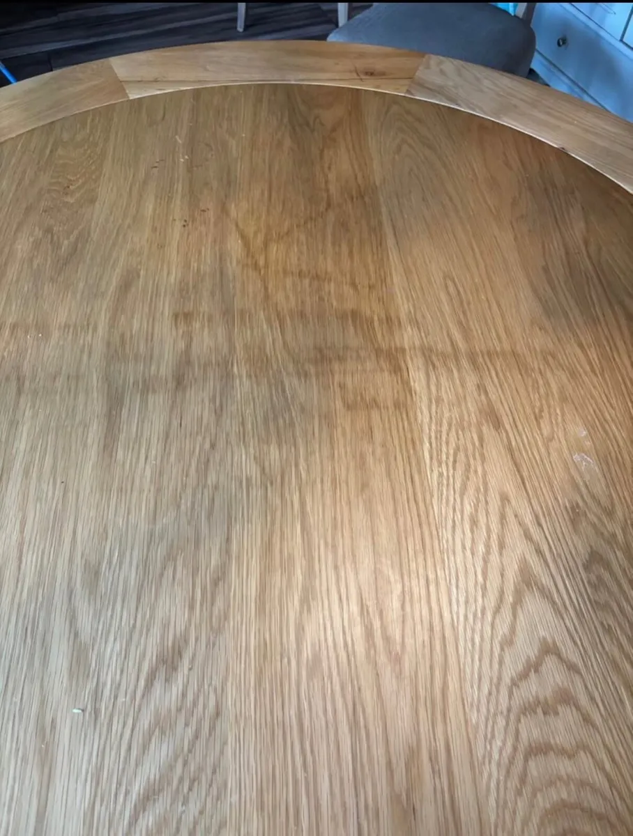 Round Dining Table - Image 4