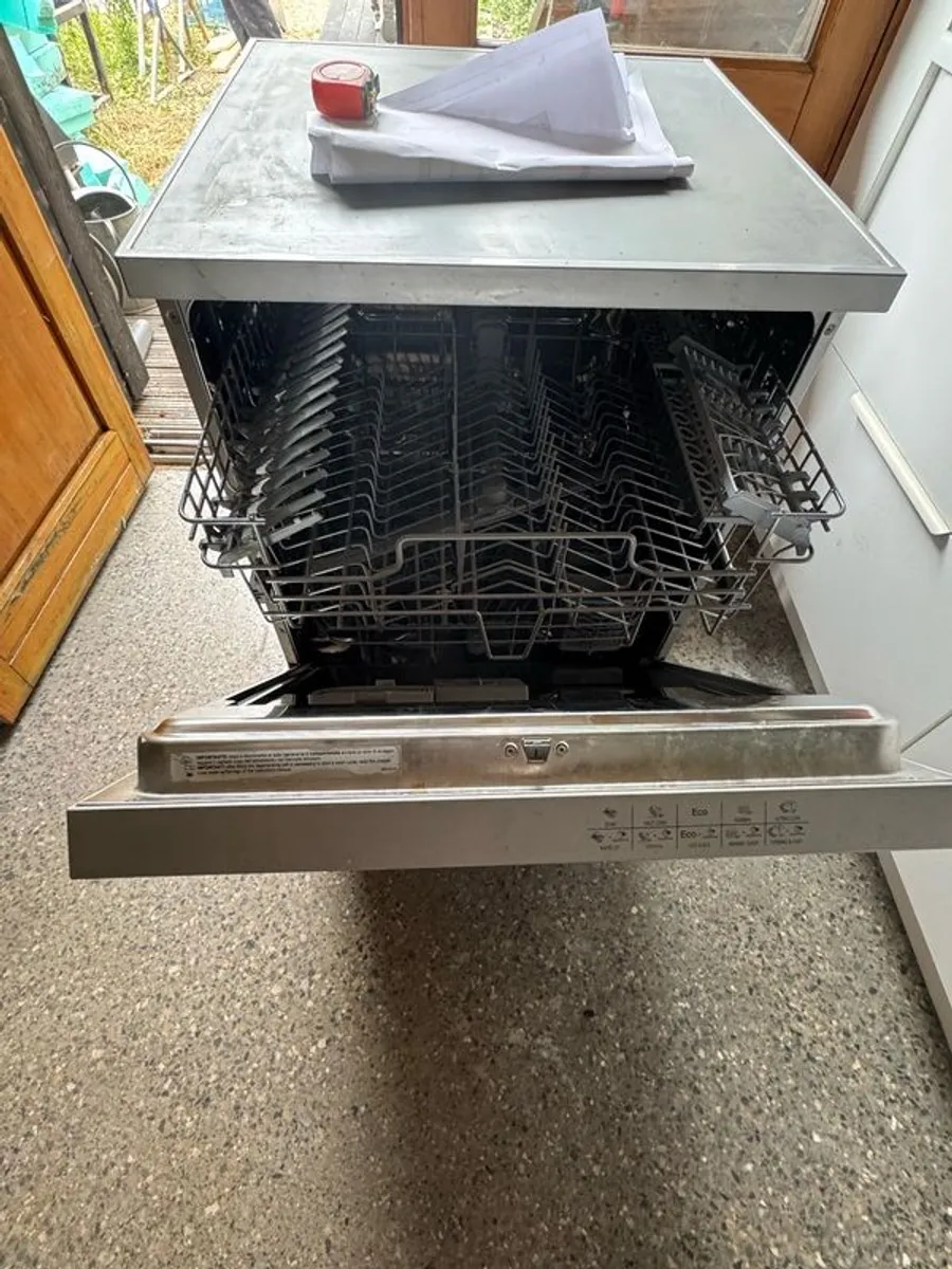 Smeg dishwasher - Image 2
