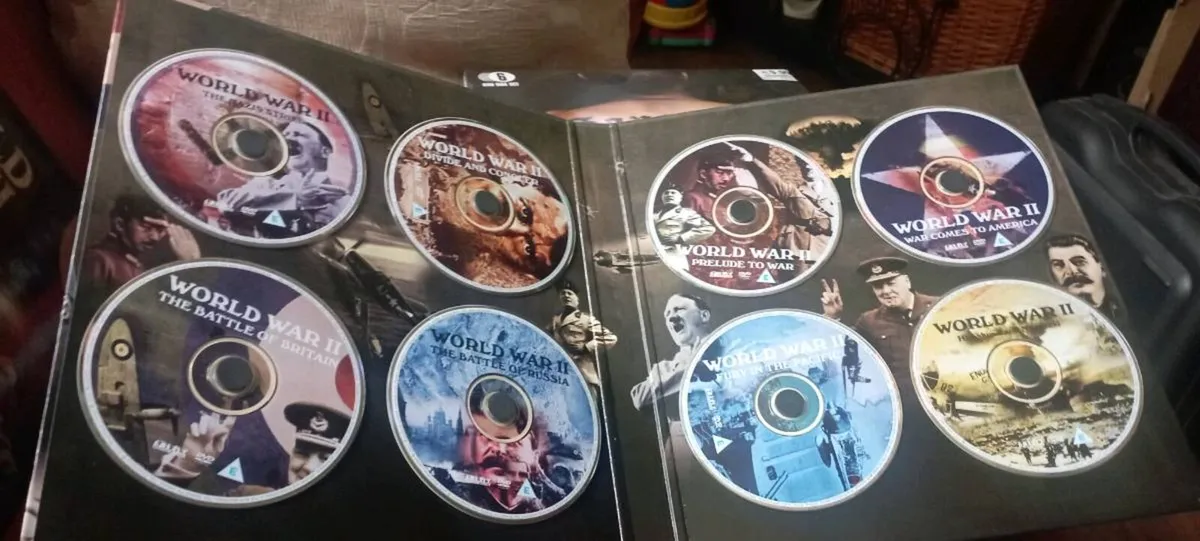 WORLD WAR 11 8 DVD BOX SET.. - Image 4