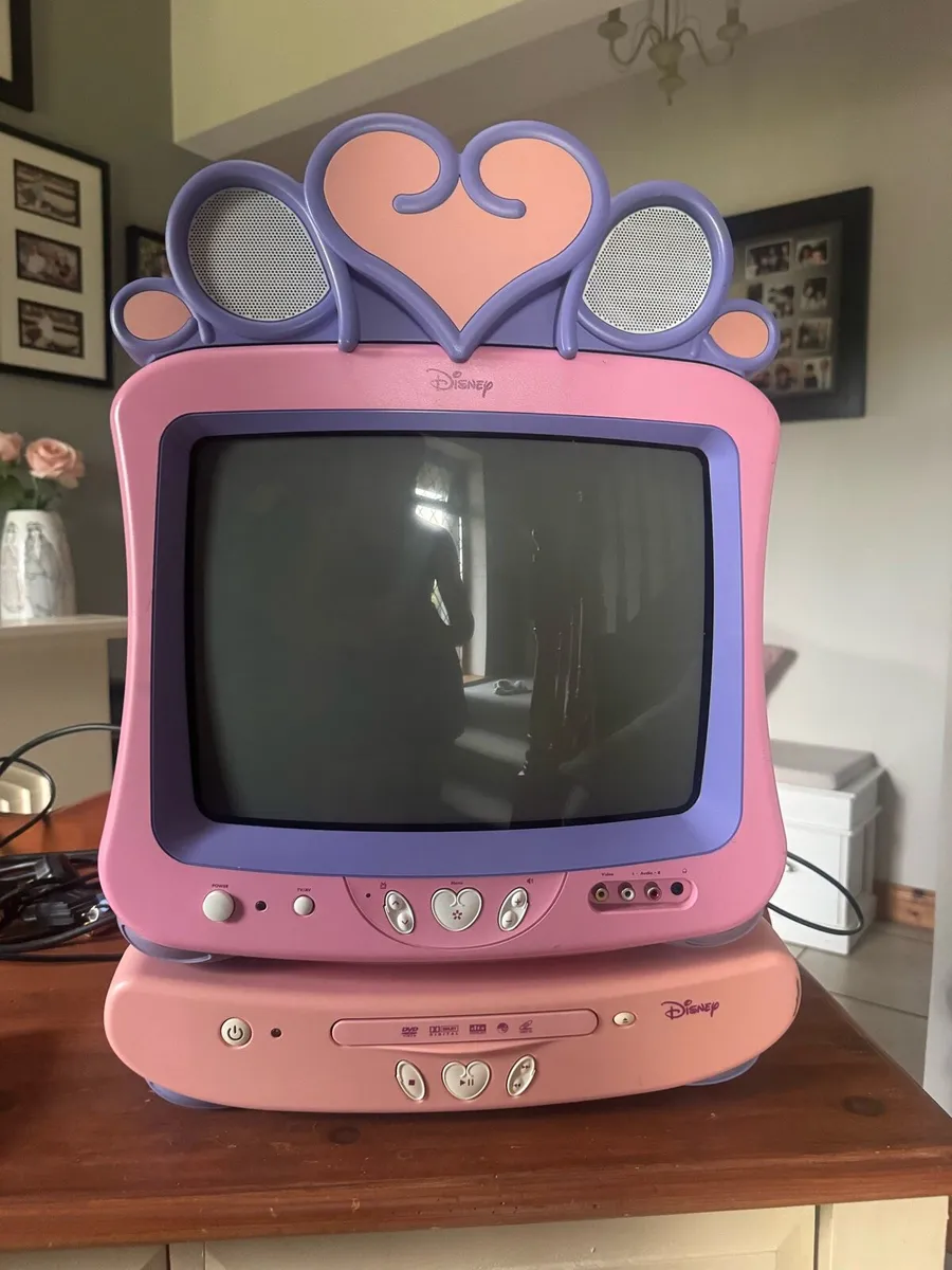 Disney DVD player and Radio - Image 1