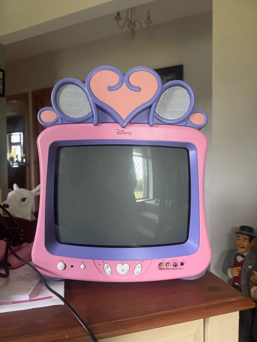 Disney DVD player and Radio - Image 3