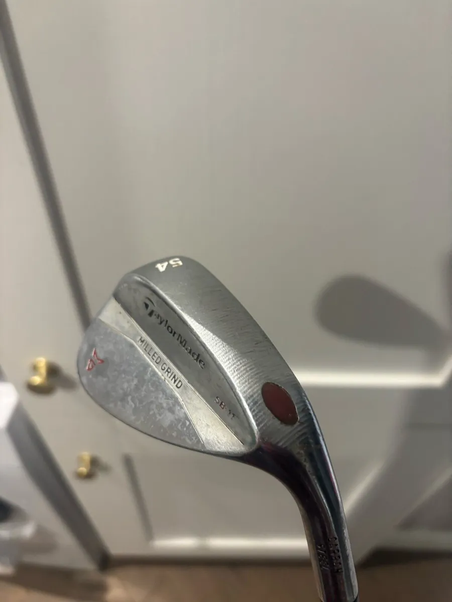 Golf wedge - Image 1