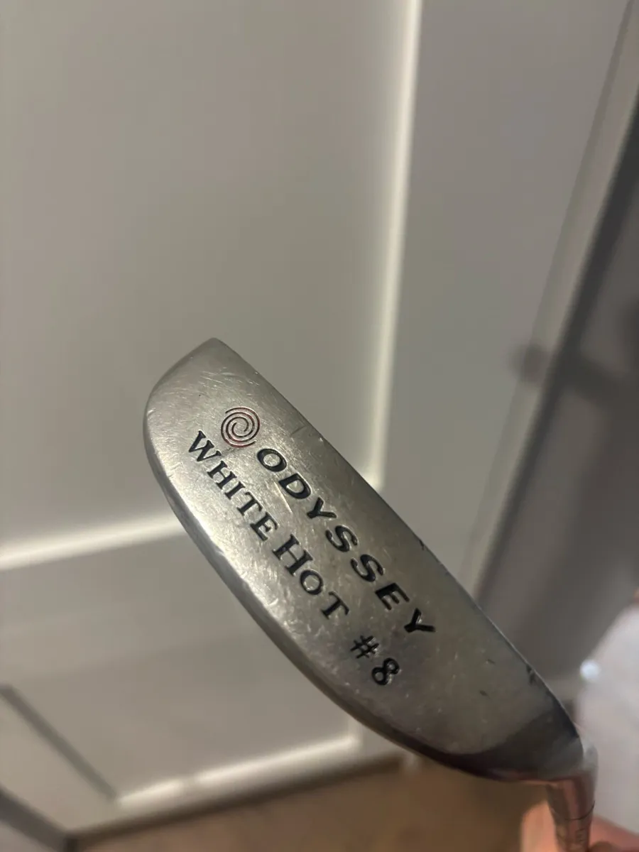 Golf putter - Image 1