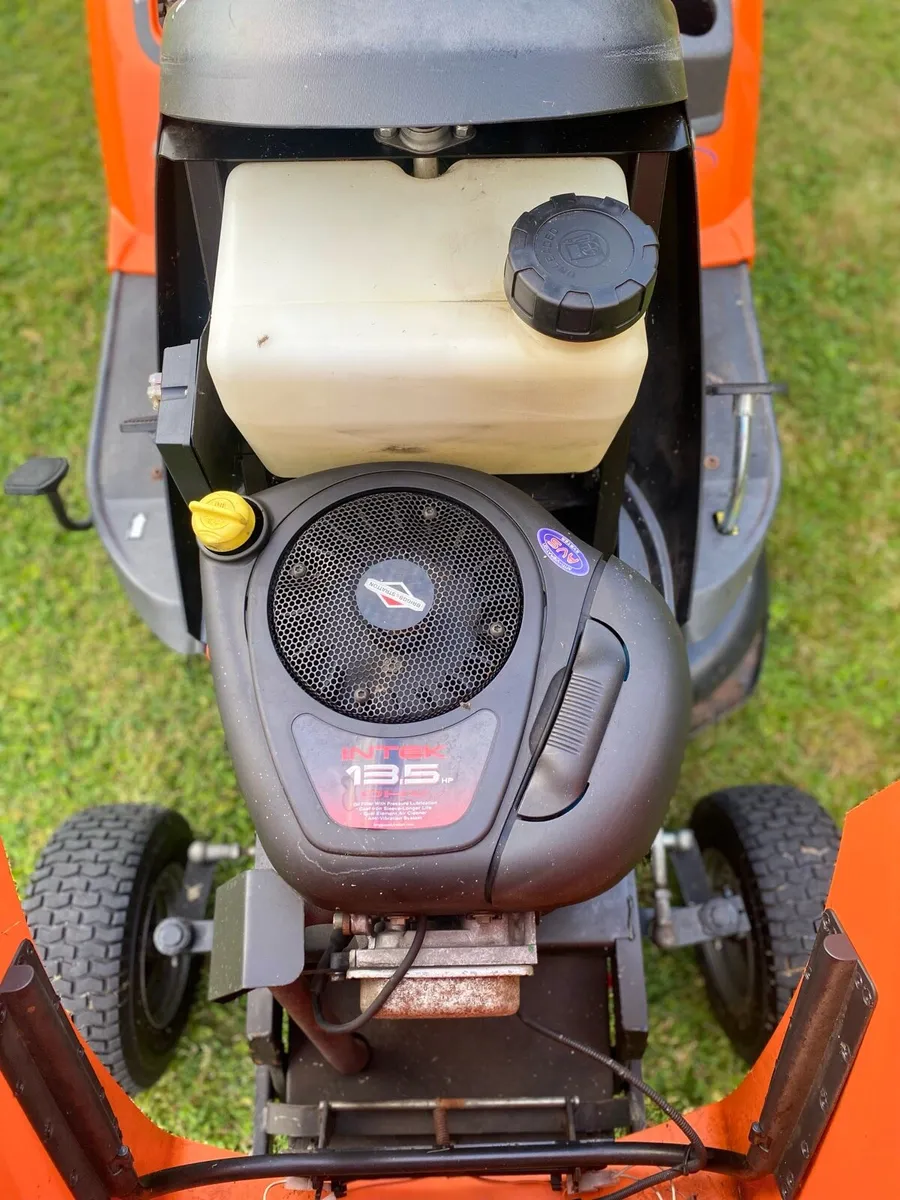 AMA ride on lawnmower - Image 4