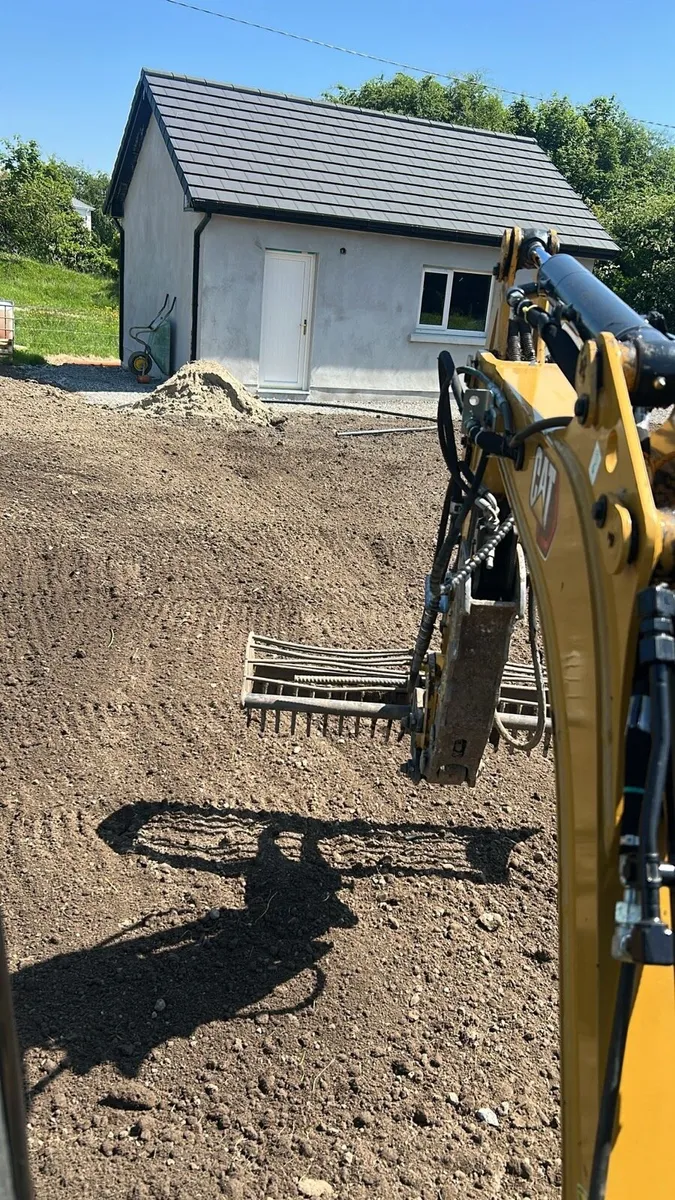 Digger with driver - Image 3