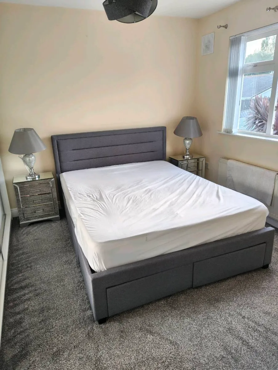 Bedroom set for sale - Image 3