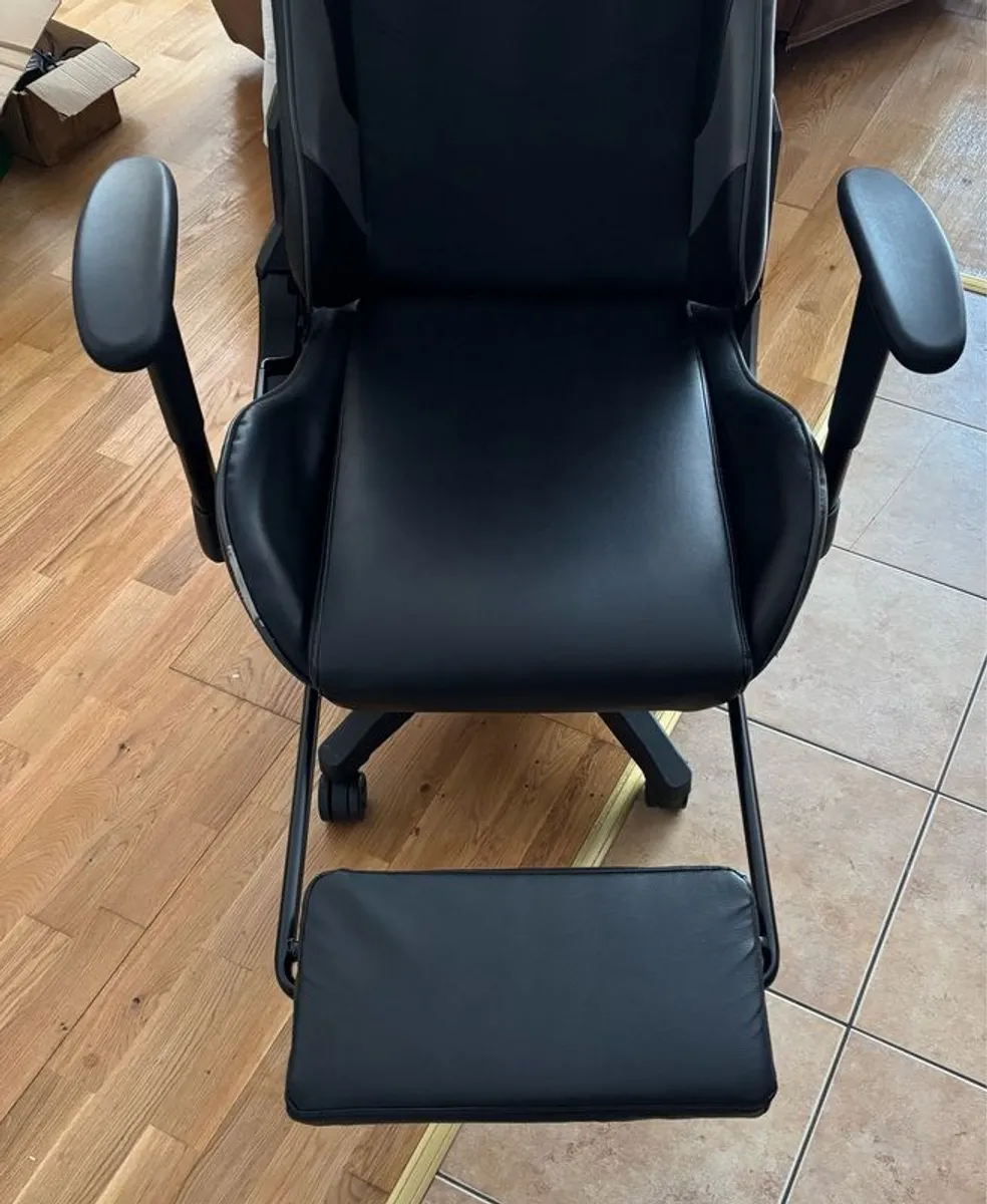 Gaming Chair - Image 2