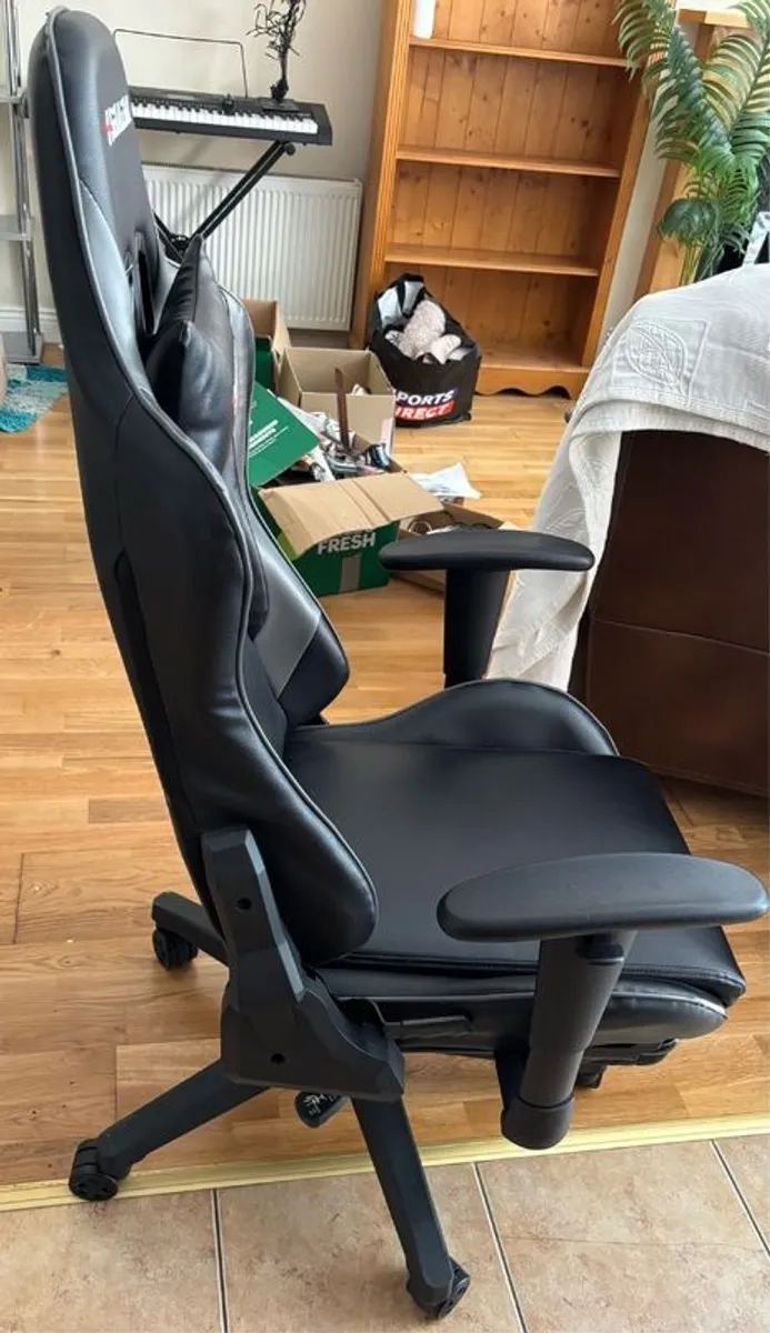 Gaming Chair - Image 4