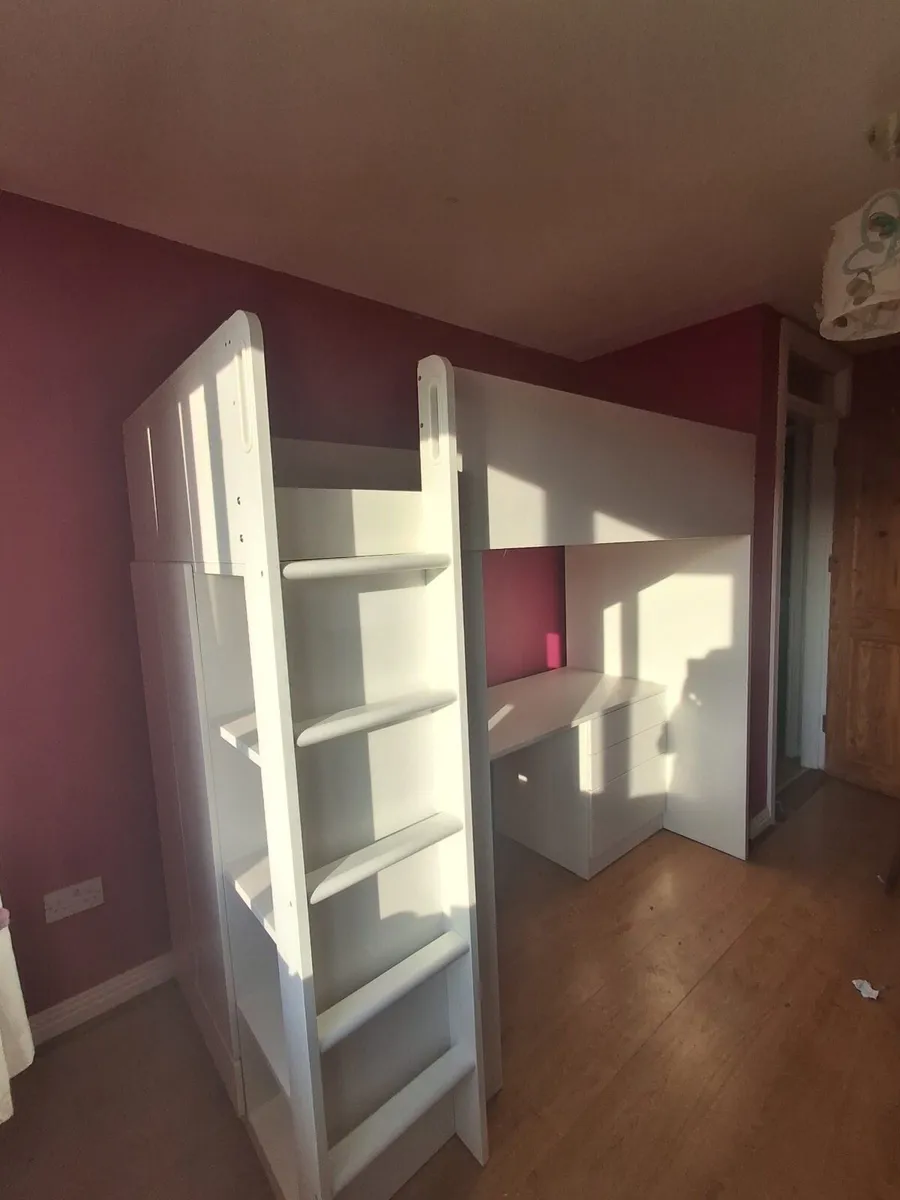 Child’s loft bed - Image 3