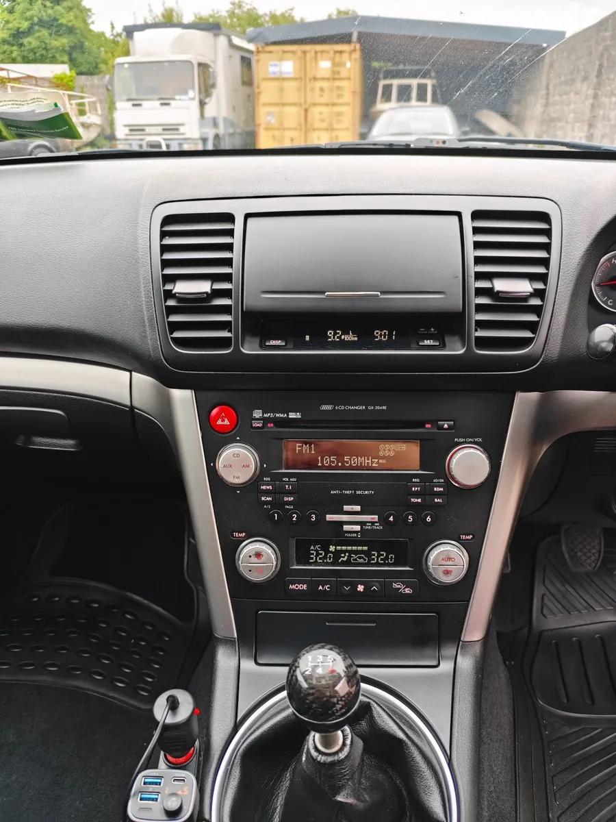 2007 Subaru Legacy R 2.0 4X4 - Image 4