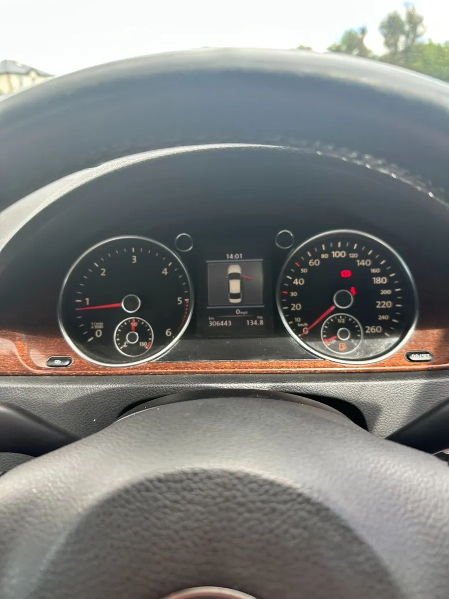 Vw passat 2011 - Image 4