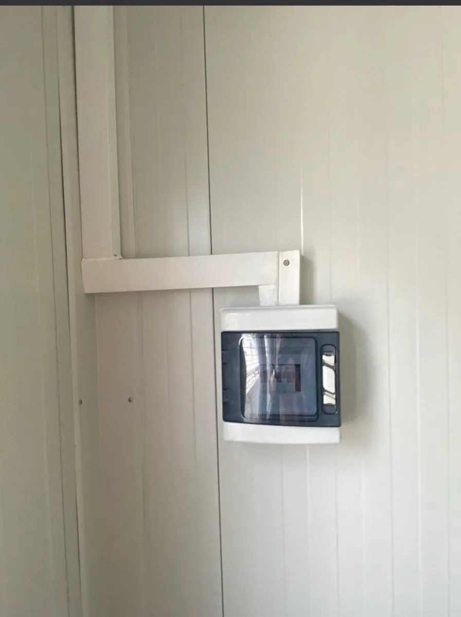 Office cabin - Image 3