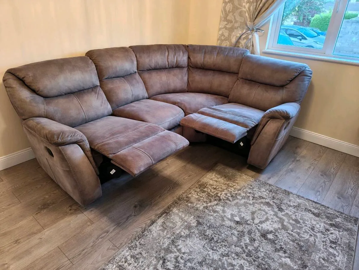 Connor sofa for sale - Image 3