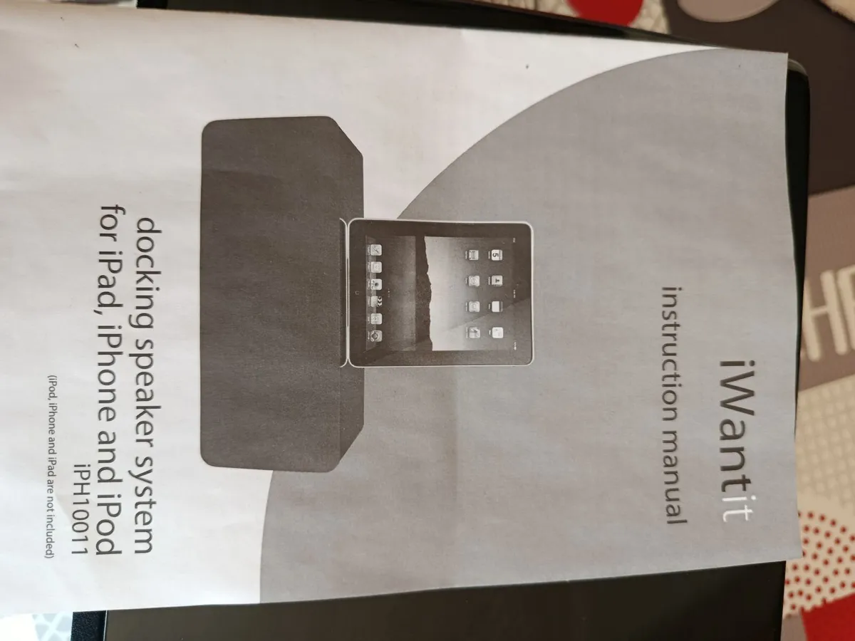 IWantIt Apple Docking speaker system - Image 1