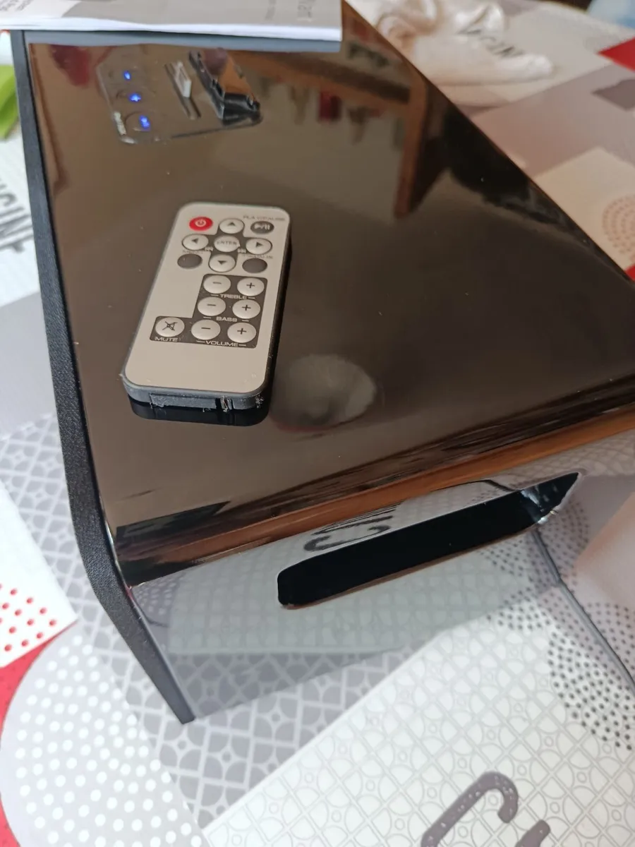 IWantIt Apple Docking speaker system - Image 3