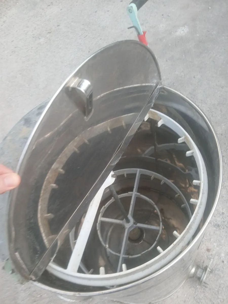 Honey Extractor - Image 3