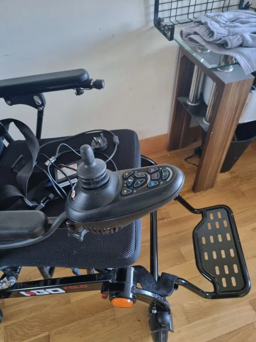 wheelchair - Image 2