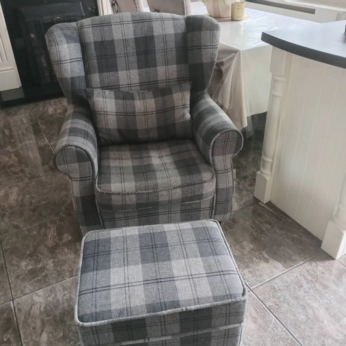 Fire side arm chair - Image 1