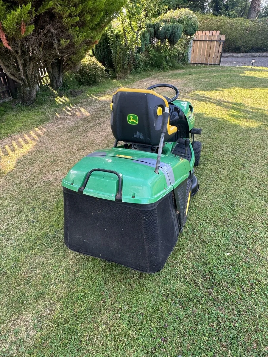 Ride on mower - Image 3