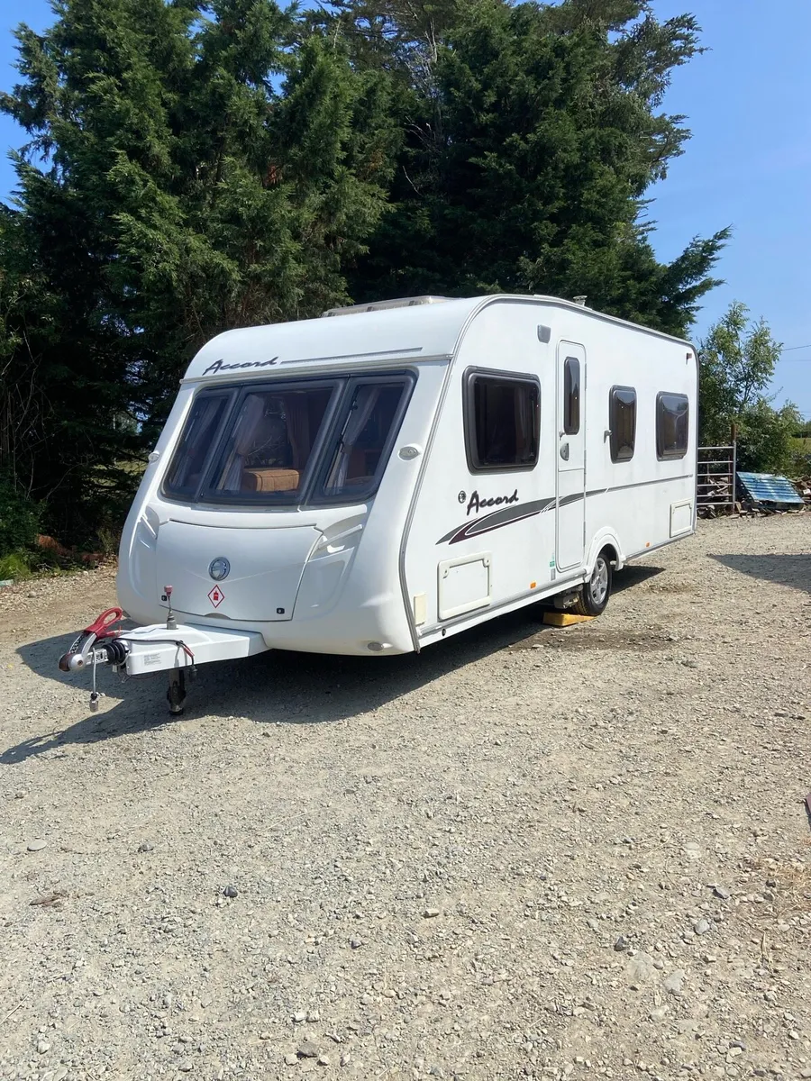 Swift caravan - Image 1