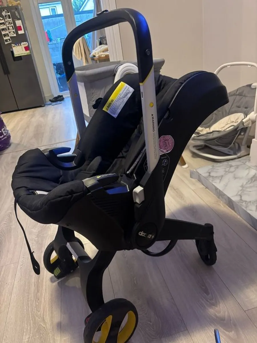 Doona + car seat - Image 1