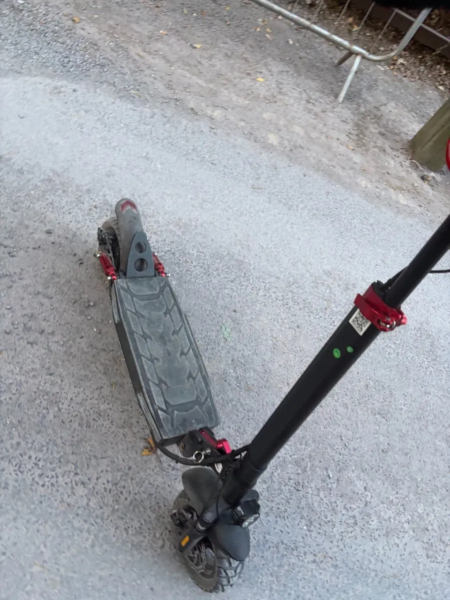 Electric scooter - Image 2