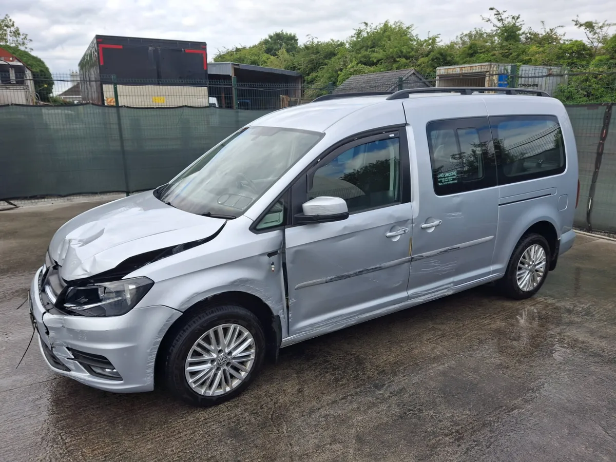 2017 VW Caddy  Maxi Life  7 seater Automatic - Image 2