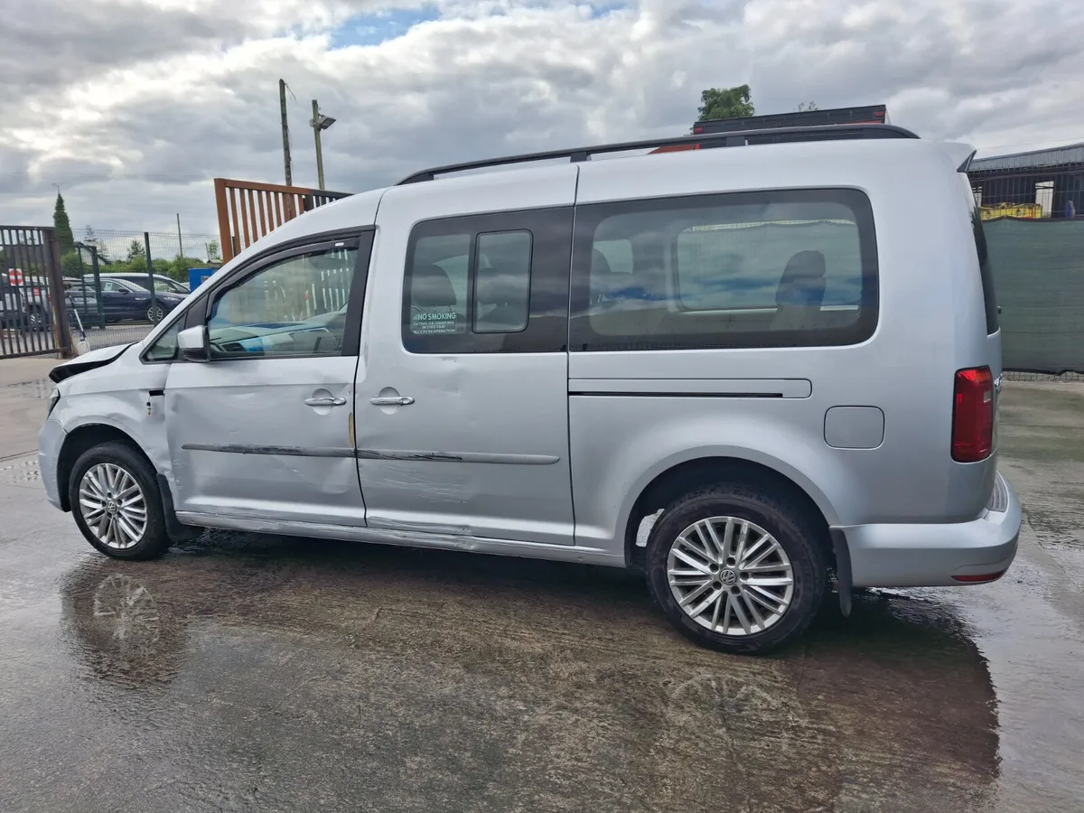 2017 VW Caddy  Maxi Life  7 seater Automatic - Image 4