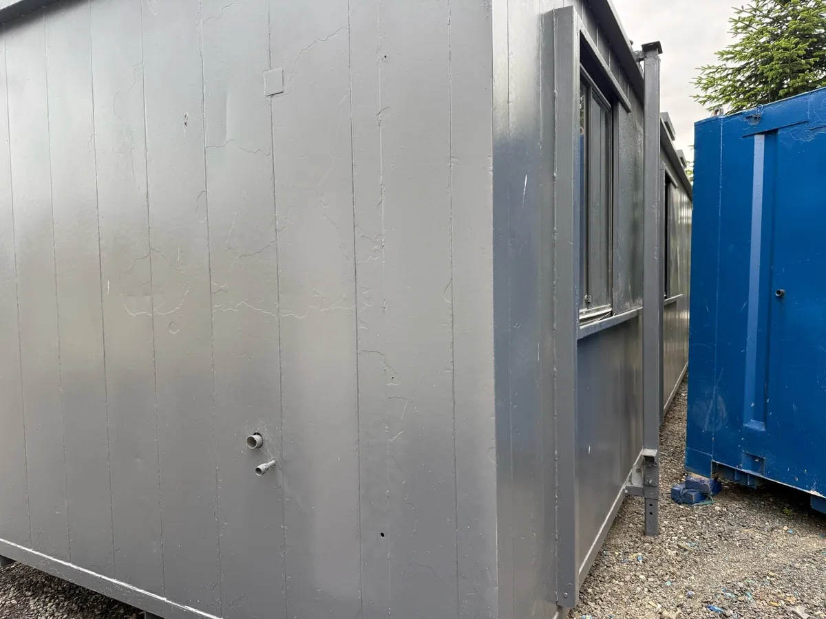 anti vandal cabin 32/10 ft - Image 3