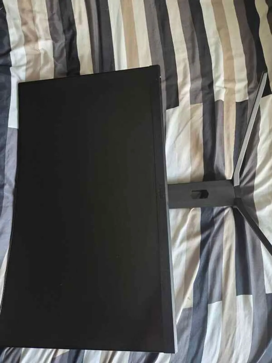 MSI Gaming Monitor 27 Inch Curved QHD/2K 170hz - Image 1